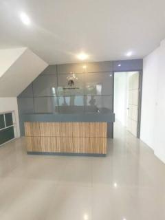 เช่า ทาวน์โฮม หลังมุม ย่านรามอินทรา ใกล้แฟชั่นไอแลนส์ MRTวงแหวนรามอินทรา เดินทางสะดวก-202509122306361757693196058.jpg