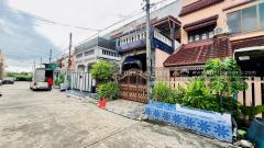 ขายทาวน์เฮ้าส์ 2 ชั้น รังสิต-นครนายก64 หมู่บ้านชมฟ้า-วรางกูล คลองสอง ราคาถูก แต่งสวยคุ้มเกินราคาขาย พื้นที่ 27 ตรว. หลังใหญ่ ติดถนนเมนของหมู่บ้าน ขายถูกที่สุด ต่ำกว่าราคาตลาด-202509131031481757734308257.jpeg