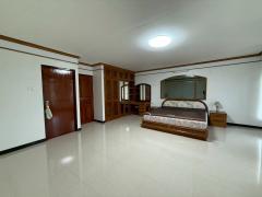 For Sale & Rent | Luxury Townhouse by The Sea – Baan Sai Thong, Klaeng, Rayong    ทาวน์เฮ้าส์ 3 ชั้น โครงการบ้านทรายทอง แกลง ระยอง  เพียง 300 เมตรจากชายหาด เดินเล่นรับลมทะเลได้ทุกวัน-202509131615151757754915818.jpg