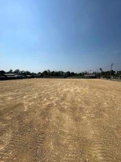 ขายวาละ 50,000 บาท ที่ดิน 200 วา ถนนพุทธมณฑลสาย 1 ติดต่อ 098 7755 808