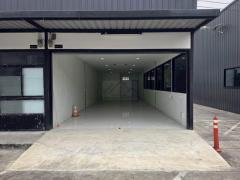 ให้เช่าโกดังพร้อมออฟฟิศ 1 ชั้น 75 ตรม. พัฒนาการ 38 ตกแต่งแล้ว พร้อมอยู่ ใกล้ทางด่วน จดทะเบียนบริษัทได้