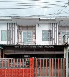 ต้องการขาย Townhouse ขายทาวน์โฮม 2 ชั้น รีโนเวทใหม่ ซ.สายไหม (วัชรพล) ใกล้ทางด่วน และสถานีรถไฟฟ้า 18.6 ตร.ว. 3 น 2 น้ำ 1 จอดรถ ราคา 1.99 ล้านบาท 19 ตารางวา 1990000 BAHT. ใกล้กับ ร้านซ้งเป็ดพะโล้ สายไหม ราคาพิเศษ