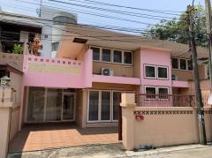 RM238 ให้เช่า บ้านเดี่ยว ลาดพร้าวซอย1 ทำเลดี เหมาะทำธุรกิจ และ อยู่อาศัย