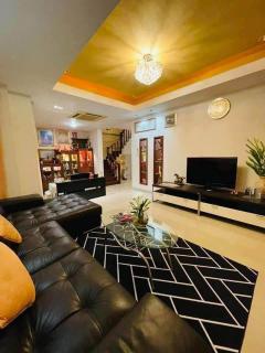 บ้านเดี่ยว 4 ห้องนอน 4 ห้องน้ำ ลําลูกกา คลอง 5 เช่า ขาย
