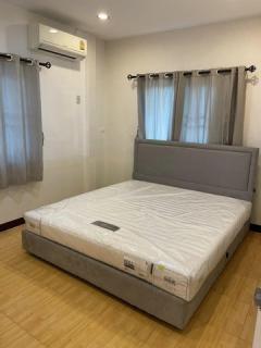 P1178 ให้เช่าบ้าน หมู่บ้านมณียา ถนนประดิษฐ์มนูญธรรม เลียบด่วน นวลจันทร์ ใกล้ตลาดนัดเลียบด่วน ใกล้ Central Eastville  P1178-ให้เช่าบ้าน-หมู่บ้านมณียา-ถนนประ