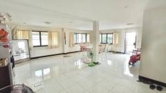 ขายอาคารสำนักงาน HomeOffice 4 ชั้น 4 คูหา ทำเลดีใกล้ Maya 10 ห้องทำงาน 7 ห้องน้ำ เชียงใหม่-202509150839481757900388671.jpg