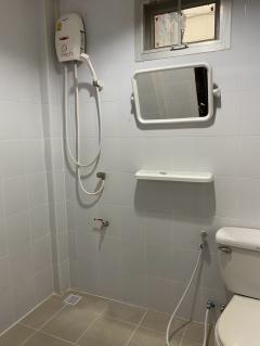 NTG700 ให้เช่า ทาวน์เฮาส์ 3 ชั้น ลาดพร้าวใกล้ MRT และ BTS มี 4 นอน 5 น้ำ  30,000 บาท ขั้นต่ำ 2 ปี-202509151430101757921410568.jpg