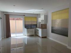 ขายด่วน ต่ำกว่าทุน ทาวน์โฮม 2 ชั้น หมู่บ้าน K-VILLAGE 3 (เค-วิลเลจ 3) ใจกลางเมืองกระบี่ บ้านหลังในซอยมีพื้นที่ด้านข้าง มุมด้านบนมองเห็นวิวสวน-202509151617561757927876147.jpg