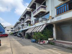 ให้เช่า อาคารพาณิชย์ 3 ชั้น ในตลาดแสงทอง แพรกษา 11-202509151957071757941027290.jpg