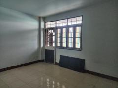 ให้เช่า อาคารพาณิชย์ 3 ชั้น ในตลาดแสงทอง แพรกษา 11-202509151957101757941030508.jpg