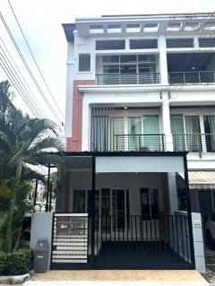 RM596 ให้เช่าทาวน์เฮ้าส์ 3 ชั้น บ้านกลางเมือง เออร์บาเนี่ยน พระราม 9 ลาดพร้าว พร้อมอยู่ 010968 หลังมุม-202509161543231758012203450.jpg