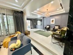 RM682 ให้เช่า ทาวน์โฮม บ้านฝนทองนิเวศน์ เหมาะทำHomeoffice เพียง260m.จากหน้าบ้านถึงสถานีรถไฟฟ้าสายสีเขียวสุขุมวิท 