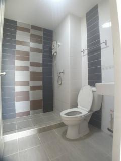 คอนโดติดถนนใหญ่ ถนนบรมราชชนนี ห่างจาก MRT บางยี่ขัน 2.9 กม. ใกล้ห้างสรรพสินค้า และหลากหลายสถานศึกษา-202509162310351758039035770.jpg