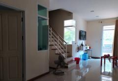 ขายทาวน์เฮ้าส์ หมู่บ้านโกลเด้น อเวนิว แจ้งวัฒนะ-ติวานนท์ เนื้อที่ 18.7 ตร.ว. 2 ชั้น 4 นอน 2 น้ำ-202509170949121758077352363.jpg