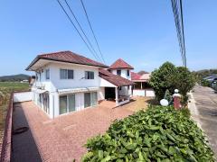 ขายบ้านเดี่ยว 2 ชั้น 90 ตรว. 5 ห้องนอน หมู่บ้านจันทร์หอม (เขาบายศรี–เขาชีจรรย์) ต.พลูตาหลวง อ.สัตหีบ ชลบุรี