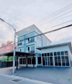 ให้เช่าอาคาร 3 ชั้น 10 ห้องทำงาน ซอยเปรมฤทัย บางแก้ว บางพลี ใกล้โรงเรียนนานาชาติราฟเฟิลส์อเมริกัน ไม่ไกลจากเซ็นทรัลบางนา  ให้เช่าอาคาร-3-ชั้น-10-ห้องทำงาน-ซอยเป