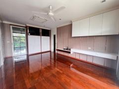 ให้เช่า บ้านเดี่ยว M1326 หมู่บ้านเออร์เบิน สาทร 550 ตรม 121 ตรว