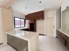ให้เช่า บ้านเดี่ยว M1326 หมู่บ้านเออร์เบิน สาทร 550 ตรม 121 ตรว-202509171204141758085454971.jpg
