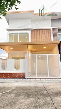 ทาวน์เฮ้าส์หลังมุม 2 ชั้น หมู่บ้าน The Bless แจ้งวัฒนะ-ชัยพฤกษ์ รีโนเวทใหม่สวย 
