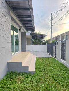 ขายบ้านเดี่ยววารีโอ สุวรรณภูมิ ใกล้ส่วนกลาง ราคาพิเศษ ใกล้สนามบินสุวรรณภูมิ ถนนศรีวารีน้อย สมุทรปราการ.-202509172038181758116298778.jpg