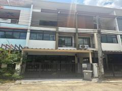 ขายทาวน์โฮม 3 ชั้น โครงการ ซิกเนเจอร์ วัชรพล รามอินทรา65 ติดตลาดถนอมมิตร  ขายทาวน์โฮม-3-ชั้น-โครงการ-ซิกเนเจอร