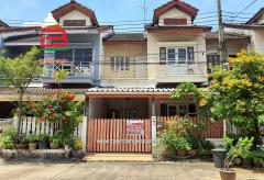 ทาวน์เฮาส์ หมู่บ้าน เอื้อประชา เนื้อที่ 21 ตรว. ถนนนวลจันทร์ เขตบึงกุ่ม กรุงเทพมหานคร