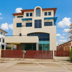 สุดคุ้ม ขายโฮมออฟฟิศ 4 ชั้น ทาวน์อินทาวน์ ศรีวรา ราคาถูกสุดในโครงการ ทำเลทองใจกลางเมือง