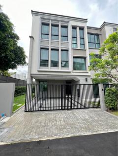 RM670 ให้เช่าบ้านแฝด 3 ชั้น บ้านกลางเมือง คลาสเซ่ รัชโยธิน ใกล้เมเจอร์รัชโยธิน เหมาะอยู่อาศัย 500 เมตร BTS พหลโยธิน 59