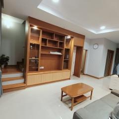 RM683 ให้เช่าทาวน์โฮม บ้านกลางเมือง เอสเซ้นส์ อ่อนนุช-วงแหวน  รีโนเวทใหม่ เฟอร์นิเจอร์ครบ พร้อมเข้าอยู่ ใกล้เดอะพาซิโอ, โรบินสันลาดกระบัง-202509210011461758388306888.jpg