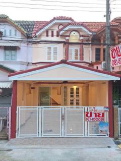 ขายทาวน์เฮ้าส์ หมู่บ้านทาวน์แอนด์คันทรี หนองจอก เดินทางสะดวกสบาย  น้ำไม่ท่วม 