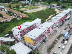 ขายถูกมาก อาคารพานิชย์ 3 ชั้นครึ่ง 34.5 ตรว. ติดถนนมอเตอร์เวย์ ใกล้แยกหนองยายบู่ อ.ศรีราชา ชลบุรี