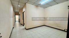 ขายทาวน์เฮ้าส์ หมู่บ้านคันทรี พาร์ค14 สามโคก ถนนปทุมธานี-สามโคก พื้นที่ 17 ตรว. ราคาถูกที่สุดในโครงการ พร้อมอยู่-202509221340311758523231165.jpg