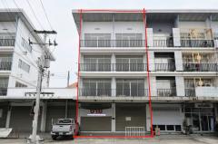 ขายด่วนตึกแถว 3 ชั้น ห้องมุมถนน ในตลาดคลองสี่เมืองใหม่ ทำเลทองสำหรับการค้า