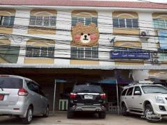 ขายอาคารพาณิชย์ 3 ชั้น ริมถนนสุขุมวิท กม.5 สัตหีบ – ทำเลทอง ใกล้ราชนาวี ราคาเพียง 3.6 ล้าน