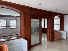 ให้เช่าอาคารสำนักงาน หมู่บ้านทาวน์อินทาวน์ 30 ตรว. 500 ตรม. 4 ชั้น ย่านลาดพร้าว ศรีวรา-202509222208511758553731266.jpg