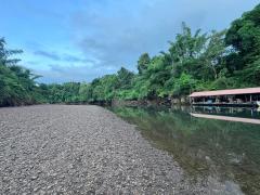 ที่ดินริมแม่น้ำแควน้อย-มีลานหินกว้