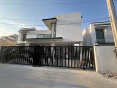 ขายบ้านเดี่ยว 2 ชั้น Luxury Pool Villa 102 ตรว. โครงการ The Master เอกมัย รามอินทรา ซอยรามอินทรา39 ใกล้ Central East Ville ขายบ้านเดี่ยว-2-ชั้น-Luxury-Pool-Villa-102-ตรว.-โครง