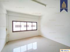 ขายอาคารพาณิชย์ 3.5 ชั้น รีโนเวทใหม่ ทำเลดี พระราม 2 ท่าข้าม 28/2 เหมาะทำออฟฟิศ-202509241654081758707648654.jpg