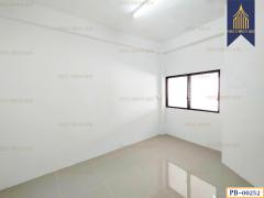 ขายอาคารพาณิชย์ 3.5 ชั้น รีโนเวทใหม่ ทำเลดี พระราม 2 ท่าข้าม 28/2 เหมาะทำออฟฟิศ-202509241654091758707649198.jpg