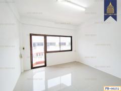 ขายอาคารพาณิชย์ 3.5 ชั้น รีโนเวทใหม่ ทำเลดี พระราม 2 ท่าข้าม 28/2 เหมาะทำออฟฟิศ-202509241654091758707649733.jpg