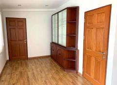 NTG133 ให้เช่า บ้านเดี่ยวเหมาะ ตกแต่งสวยสไตล์โมเดิร์น เหมาะ อยู่อาศัย และทำออฟฟิศทำเลใจกลางเมือง ซอยเสนานิคม1-202509252009141758805754633.jpg