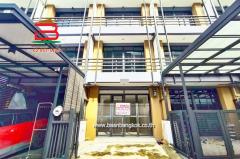 ทาวน์โฮม ซอยราชวิถี 21 (ซ.วัดภคินีนาถ) เนื้อที่ 17 ตรว. ถนนราชวิถี เขตบางพลัด กรุงเทพมหานคร