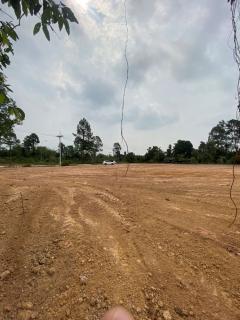 ขาย / เช่าที่ดินถมแล้วขนาด 3 ไร่ 1 งาน 67 ตารางวา ใจกลางเมืองปราจีนบรี ทำเลดี บรรยากาศร่มรื่น ใกล้โลตัส ปราจีนบุรี