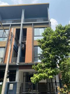 ให้เช่าทาวน์โฮม 3 ชั้นครึ่งหลังมุม 220 ตร.ม. โครงการ haus35 ติดทางขึ้นลงทางด่วน ใกล้ Central แจ้งวัฒนะ, Impact หมาะอยู่อาศัยหรือทำออฟฟิศ ให้เช่าทาวน์โฮม-3-ชั้นครึ่งหลังมุม-220