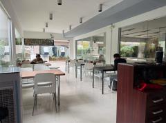 เซ้งร้านอาหาร ทำเลทองใจกลางเมืองปากซอยอ่อนนุช 19 เขตสวนหลวง พื้นที่ 65 ตารางเมตร ส่วนครัวแยก พร้อมอุปกรณ์ครบ มีที่จอดรถ-202509271107311758946051602.jpg