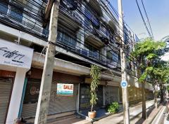 อาคารพาณิชย์ 4.5 ชั้น ซอยลาดพร้าว 118 ติดถนนลาดพร้าว ติดสถานีรถไฟฟ้ามหาดไทย ตรงข้ามฟู้ดแลนด์ 