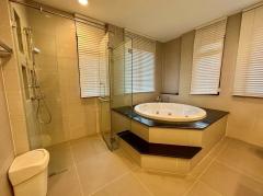 NTG149 ขายบ้าน 3 ชั้น พร้อมเข้าอยู่ หมู่บ้านแกรนด์บางกอก บูเลอวาร์ด รัชดา-รามอินทรา 2 หลังใหญ่-202509272057091758981429354.jpg