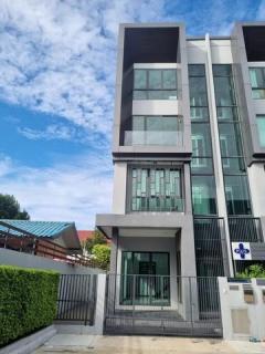 ให้เช่าโฮมออฟฟิศ 4 ชั้น 22.5 ตร.ว. JW Urban Home Office ) ถ.สรงประภา ใกล้ตลาดสี่มุมเมือง