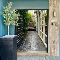 ให้เช่าทาวน์โฮมออฟฟิศ 3 ชั้น หลังมุม พร้อมสวนต้นไม้รอบบ้าน ซอยลาดพร้าว 94 ไลน์ไอดี ✅ @bird888-202509281610561759050656787.jpg