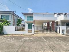 ให้เช่าบ้านเดี่ยว ย่านรามคำแหง มีนบุรี ซอยรามคำแหง162/1 หมู่บ้านสัมมากร รามคำแหง พร้อมเฟอร์นิเจอร์ มี 4 ห้องนอน มีห้องนอนชั้น 1 ด้วย  ให้เช่าบ้านเดี่ยว-ย่านรามคำแหง-มีน